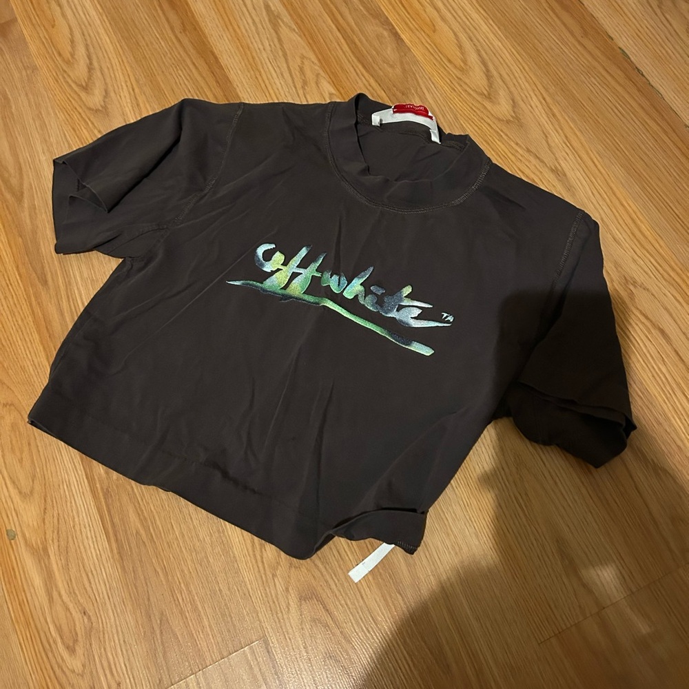 Authenticic off white shirt.
